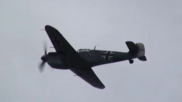 Messerschmitt Bf 109 Buchon AWESOME SOUND !!! смотреть онлайн