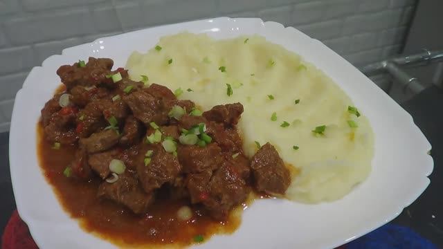 Вкуснейший гуляш смотреть онлайн