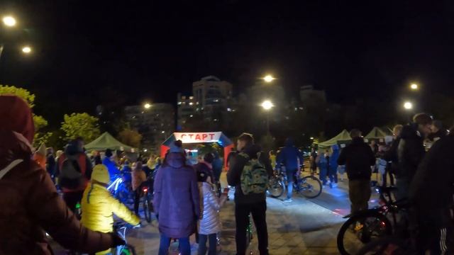 Первый Световой Заезд в Зеленограде.Идет сбор участников.Ждем старт.9 сентября 2022 года. смотреть онлайн