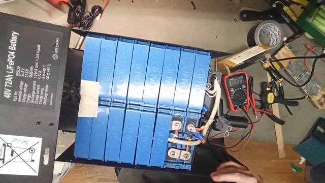 We get 11 HUGE Green Cube LiFePo Batteries for FREE! Bzzt смотреть онлайн