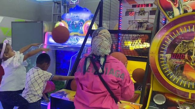ARENA BERMAIN ANAK DAN HIBURAN | FUN CITY | TIMEZONE TERBARU | TERMURAH | BLOK M SQUARE смотреть онлайн