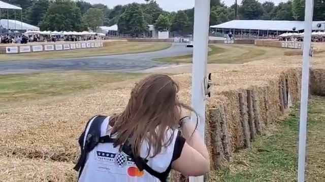 Max Chiltern in the Mc Murty Spéirling, fastest run of the week and focusing on the track record. смотреть онлайн