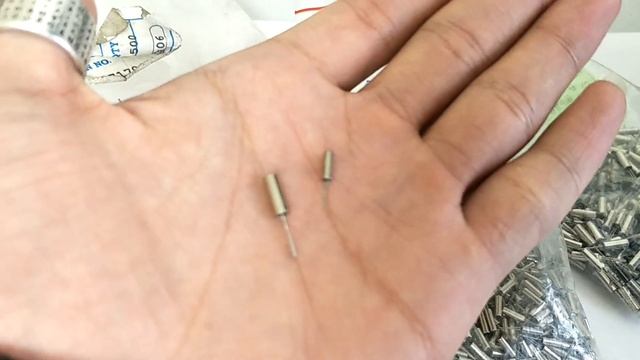 Mua Thạch anh ống 32768kHz hai chân - dạng ống 32768kHz hai chân 2x6mm (mini) - ztb 455E CRB-455E смотреть онлайн