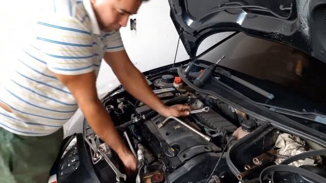 Tirando o alternador do Peugeot 207 1.6 16V, vamos ver no que deu!! #Dailyvlog смотреть онлайн