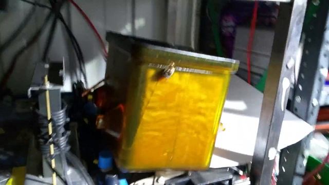 very Large sodium lamp exposed to high voltage, смотреть онлайн