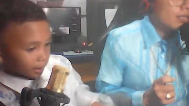 Ang KASAYSAYAN: HISTORY NOON, BALIKAN NATIN NGAYON Tagapagsalaysay: Maestro Arnold U. Castro смотреть онлайн