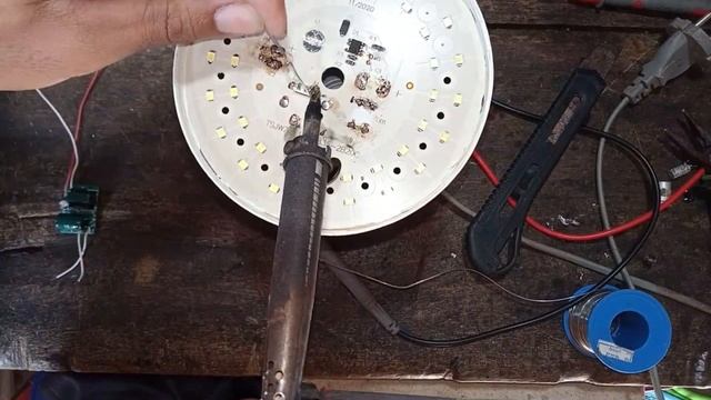 lampu led 40 watt bisa tahan bertahun tahun смотреть онлайн