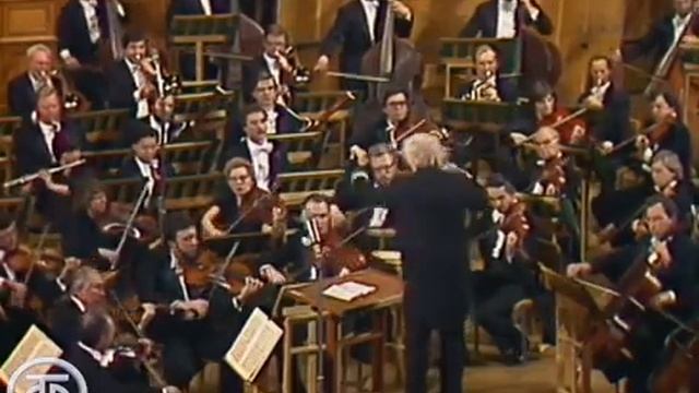 Djansugh Kakhidze conducts Franz Schubert's Symphony No. 3 - USSR State Symphony Orchestra смотреть онлайн