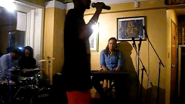 Mista O performing @ Terra Cafe смотреть онлайн