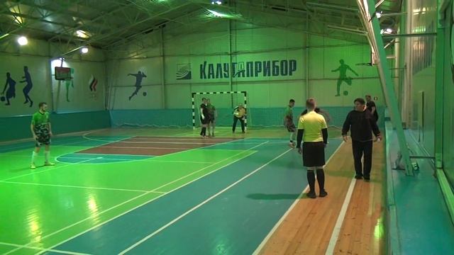 ФК "8 район" - ФК "Регион 40" (доигрока) - 2 тайм смотреть онлайн