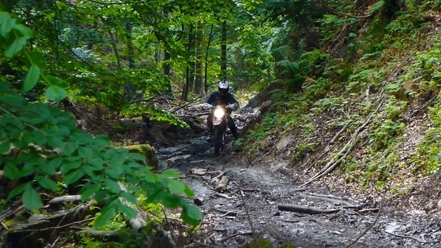 Ukraine Enduro Trail riding in Carpathian mountains day1 КС 2015 "БОРЖАВА - ЦЕНТР" смотреть онлайн