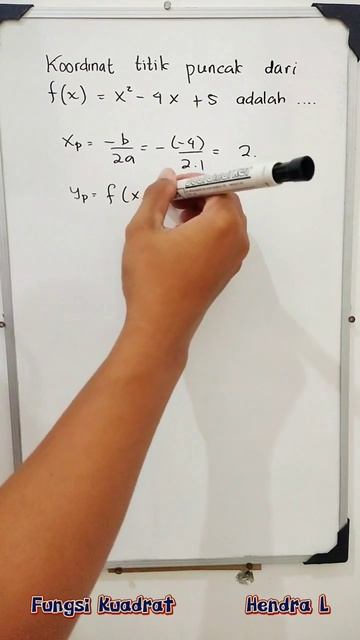 f(x) = x²-4x+5 (Menentukan koordinat titik puncak fungsi kuadrat!) #matematika #matematikadasar смотреть онлайн