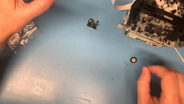 How to Remove & Replace Pinch Rollers on Sony Cassette Tape Deck TC-WR590 смотреть онлайн