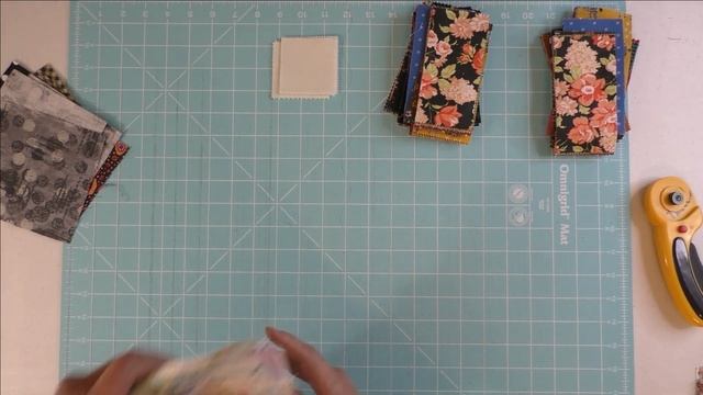 Charm Thursday | Charm Square Quilt Tutorial | Free Quilt Pattern смотреть онлайн
