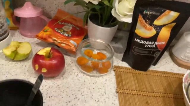 ВЛОГ! Ульяна подбросила мне РАБОТУ. Ульяна выбирает игрушку!!! @familytime6267 смотреть онлайн