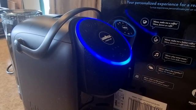 Lavazza Voicy Australian Review: Does talking to your coffee machine make any sense at all? смотреть онлайн