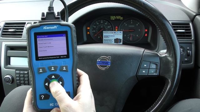 Volvo Engine, ABS & Airbag Reset Warning Light using iCarsoft VOL V1.0 OBD2 Diagnostic Scan Tool смотреть онлайн