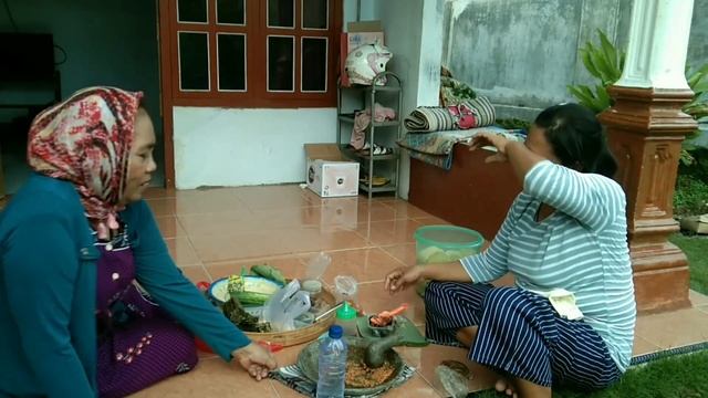 RUJAK Emak !! TUKIYEM || EMAK LATAH смотреть онлайн