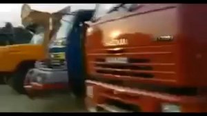 Реклама Камаза в Индии! Девки в восторге!