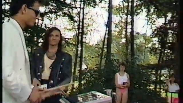 Bad Ramona – Espresso (TV Performance 1990) смотреть онлайн