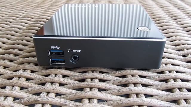 Gigabyte BRIX PC Unboxing & Preview смотреть онлайн