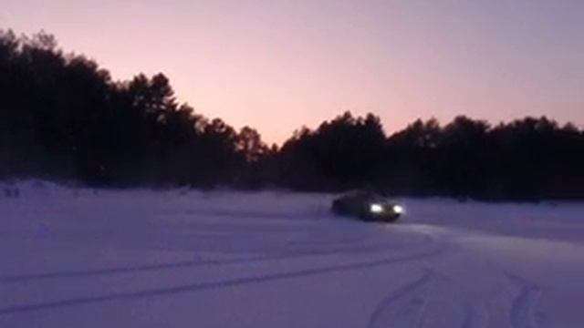 Audi S4 drift snow2:^) Отжиг Эски:) смотреть онлайн