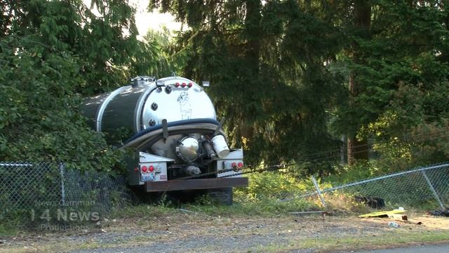 Runaway Septic Tank Truck Hit & Killed Motorcyclist Puyallup WA смотреть онлайн