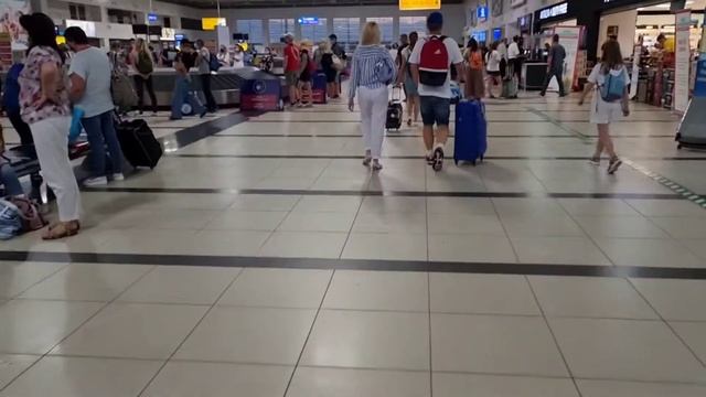 ДНЕВНОЙ ВЫЛЕТ/Ситуация в аэропорту АНТАЛИЯ. смотреть онлайн