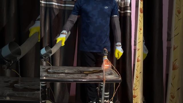 3 Idiots // Can salt water conduct electricity || क्या salt water se बिजली पास हो सकती है #shorts смотреть онлайн