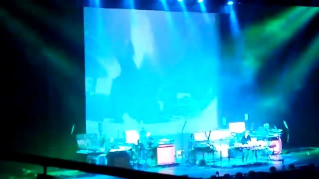 09 Jean Michel Jarre ERGO ARENA Gdansk Sopot MAGNETIC FIELDS cz. 2 11.11.2010.MP4 смотреть онлайн