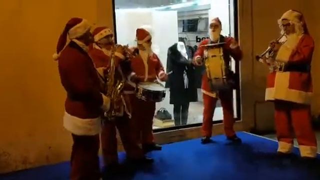 La Band di Babbo Natale Blu Note Lamezia Terme (CZ) смотреть онлайн