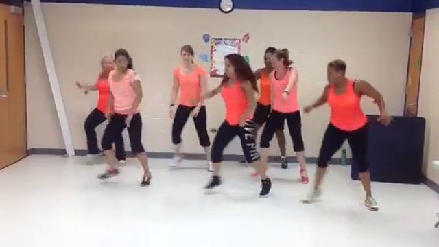 "U Can't Touch This", by MC Hammer, Choreo by Natalie Haskell for Dance Fitness смотреть онлайн