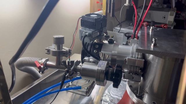 Very High Vacuum Chamber - Vacuum Evaporation - Thin Film Metal Coating смотреть онлайн