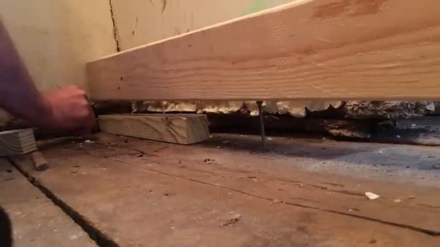 DIY: How to level a uneven, wavy, or sloping wood floor смотреть онлайн