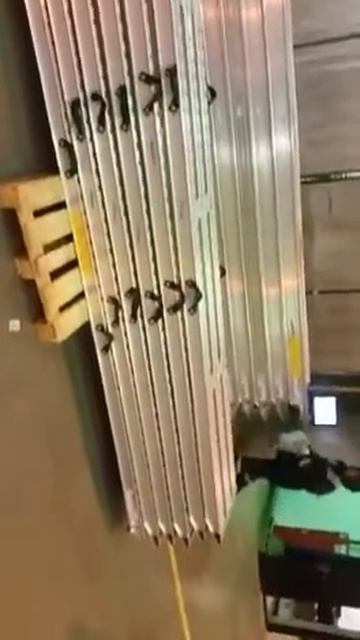 Используя аппарели / рампы Вы экономите время на погрузочно-разгрузочные работы. смотреть онлайн