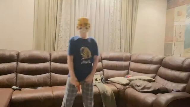 Клип-Let's go my money (Offical Music Video) смотреть онлайн