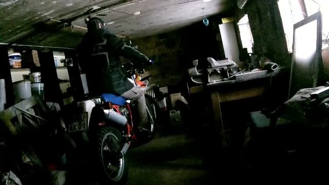 My Honda xl 350 87' first start up after oil change смотреть онлайн