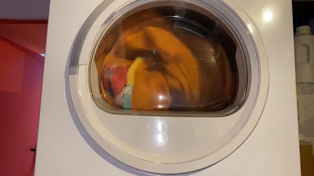 BOSCH HomeProfessional Waschmaschine & SIEMENS iQ 500 SelfCleaning condenser Wärmepumpentrockner смотреть онлайн