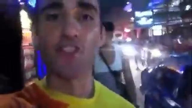 Parties in Bali and Human Slavery and Money смотреть онлайн
