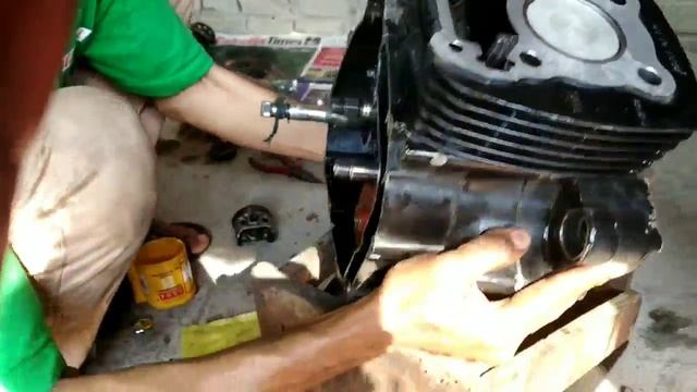 Bajaj Pulsar full engine fitting смотреть онлайн
