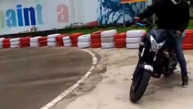 FINEX / COPS KOCHI / PULSAR MANIAC Pulsar On Infopark | Universal Benitz Tomson TROLLS смотреть онлайн