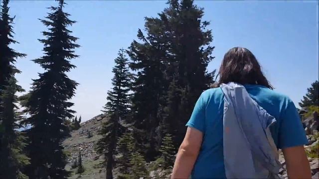 Hiking Vlog ~ Lassen Volcanic National Park ~ Brokeoff Mountain Trail смотреть онлайн
