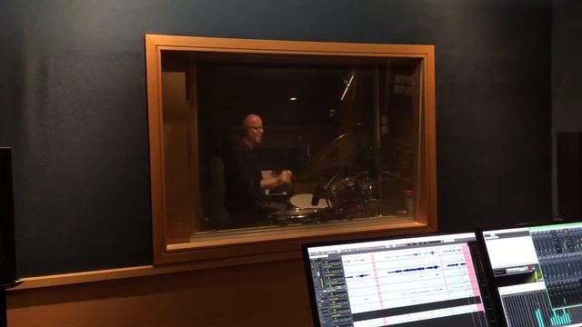 LAURENT ROBIN / NICHOLAS BOULOUKOS DUO смотреть онлайн