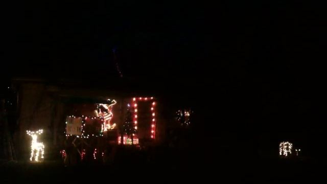 (Dabney Street Lights) - 12 Days of Christmas - Alvin and the Chipmunks (2013) смотреть онлайн