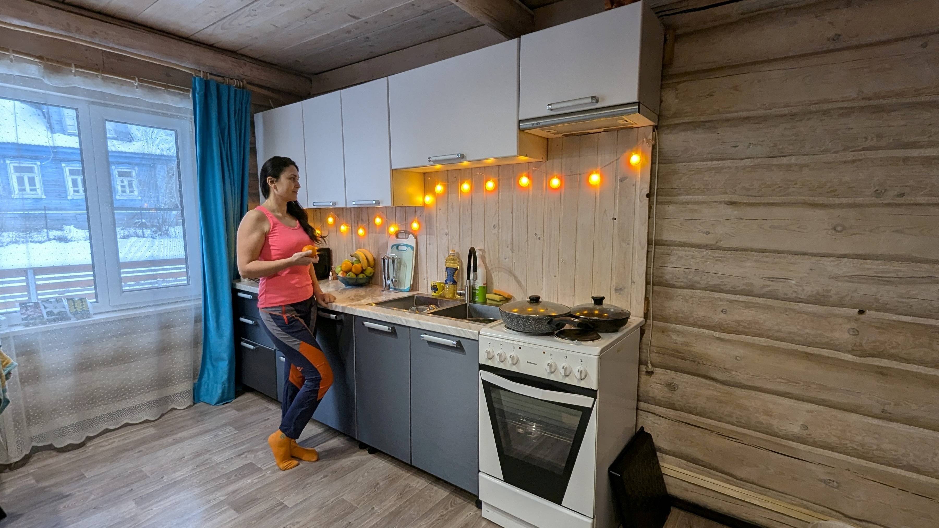 Деревенская жизнь, Переделка кухни и работа на стройке. смотреть онлайн