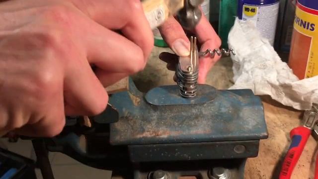 Cyber Champ #8, how to close the rivets part 1. Victorinox Mod смотреть онлайн