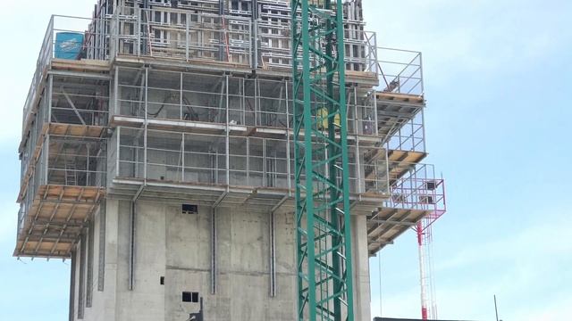 Torre de Control Aeropuerto San Fernando смотреть онлайн