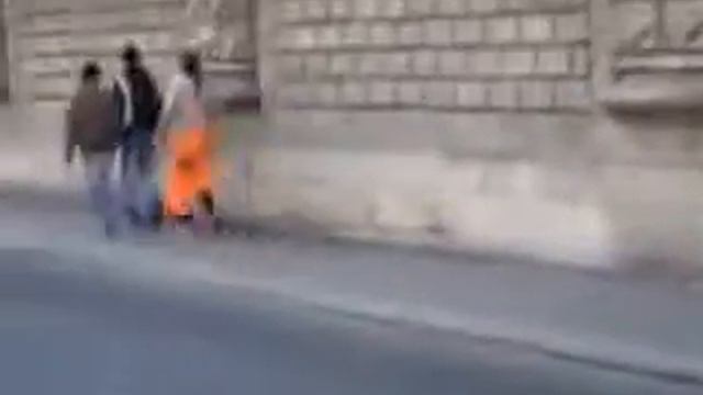 Приколы. Клоун на улице VideoSaV-011 смотреть онлайн