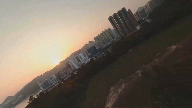 Grass Cinematic FPV? Boring (and soothing?) - CineLog35 & HGLRC 2004 смотреть онлайн