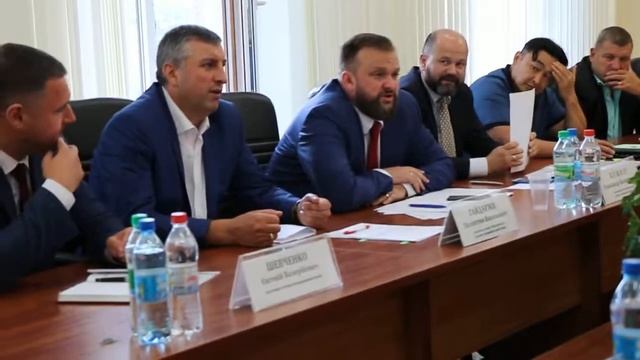 Мой город Н: Барна увиливает от вопроса об отчете Савченко смотреть онлайн